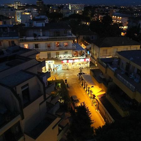 Hotel Dell'Angelo Римини Экстерьер фото
