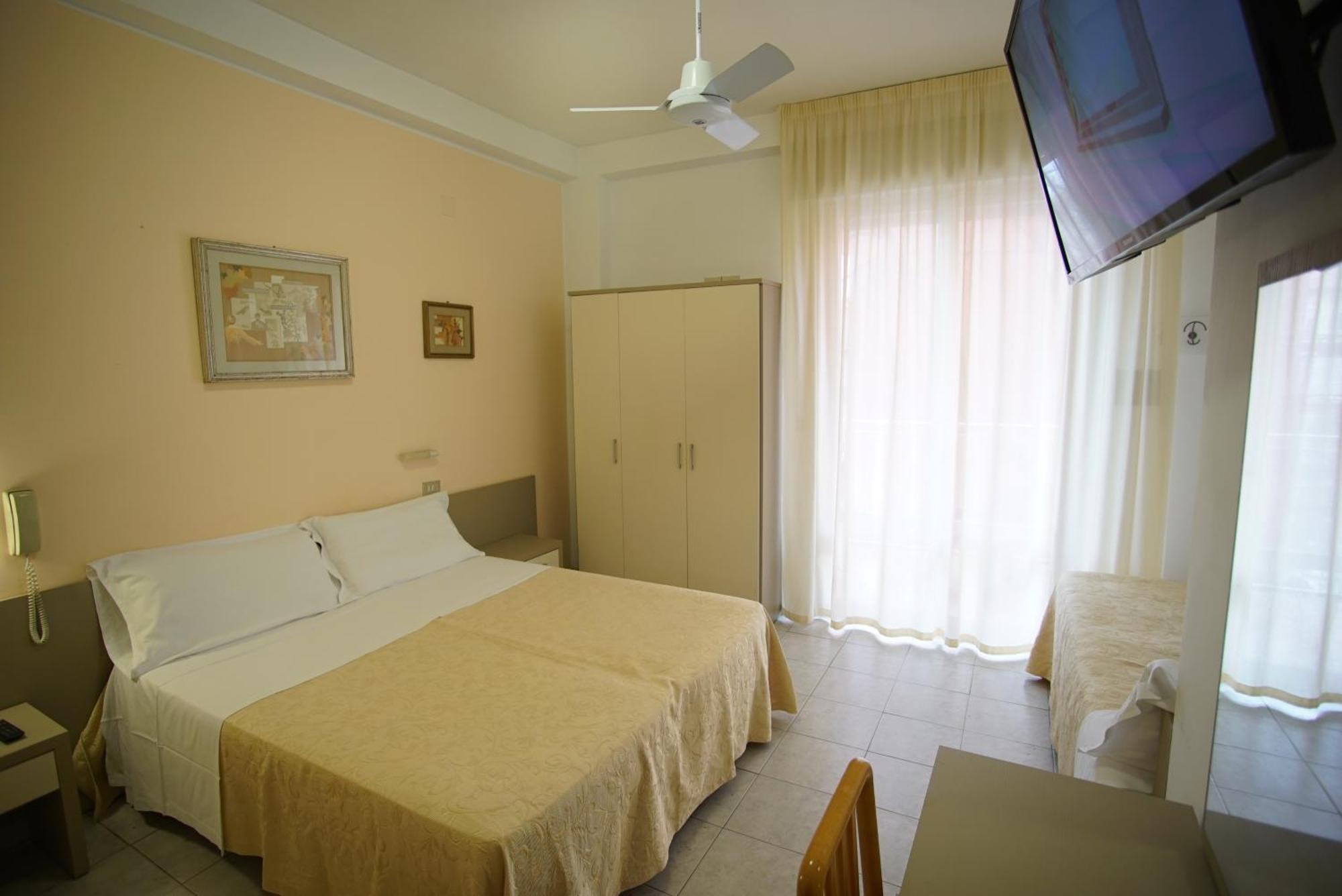 Hotel Dell'Angelo Римини Экстерьер фото