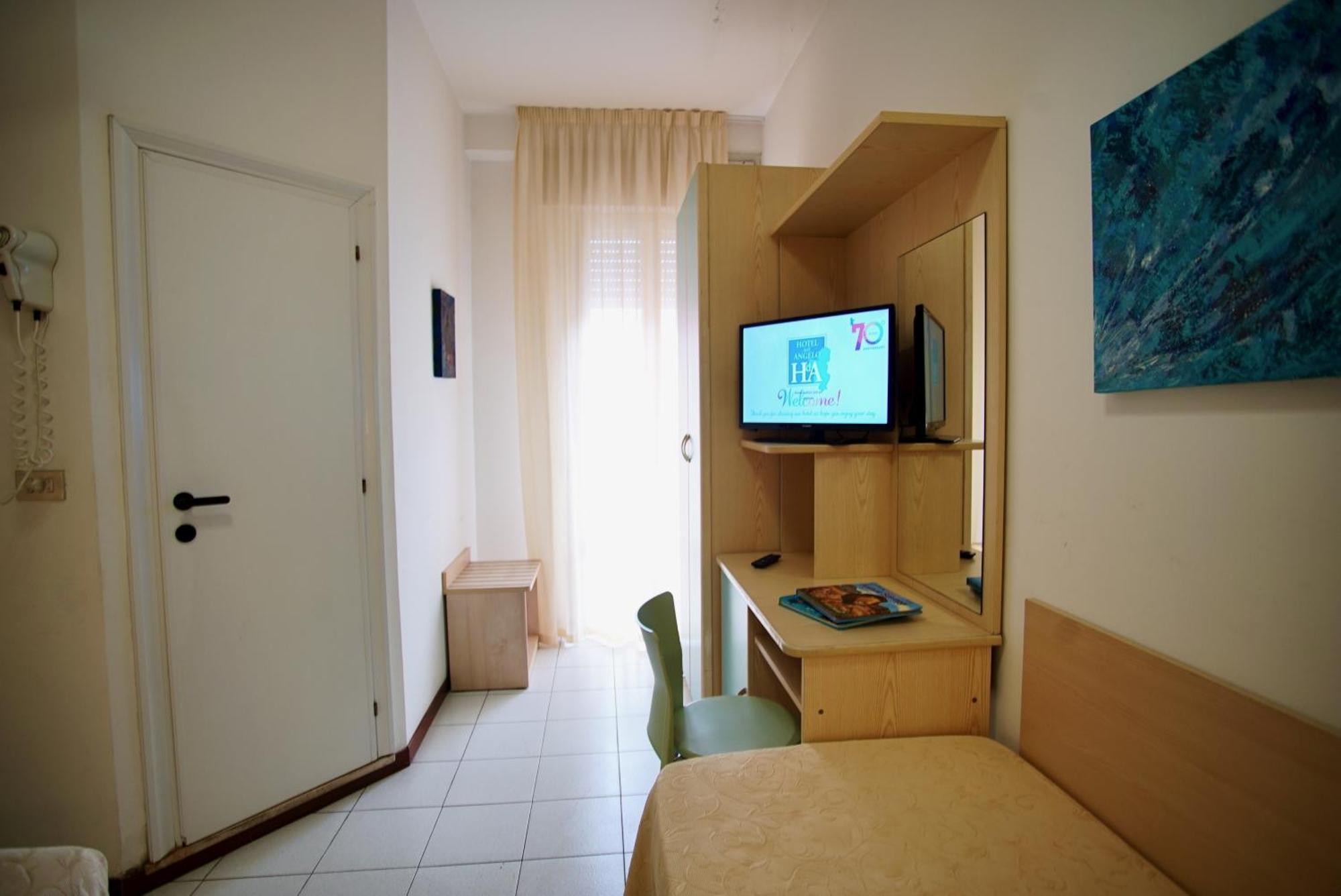 Hotel Dell'Angelo Римини Экстерьер фото