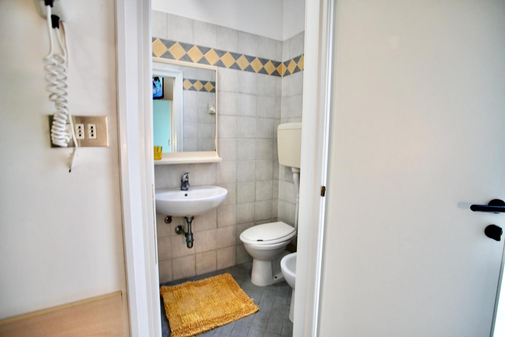 Hotel Dell'Angelo Римини Экстерьер фото