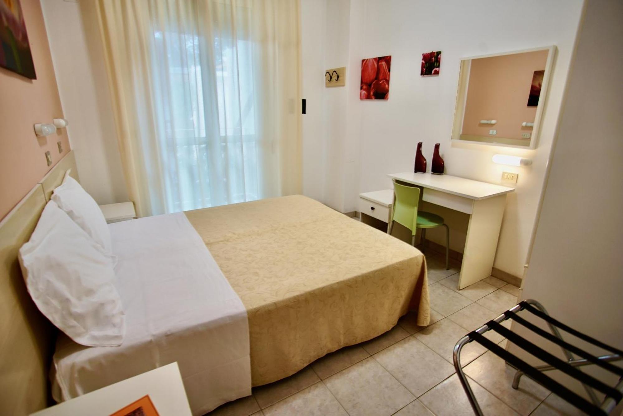Hotel Dell'Angelo Римини Экстерьер фото