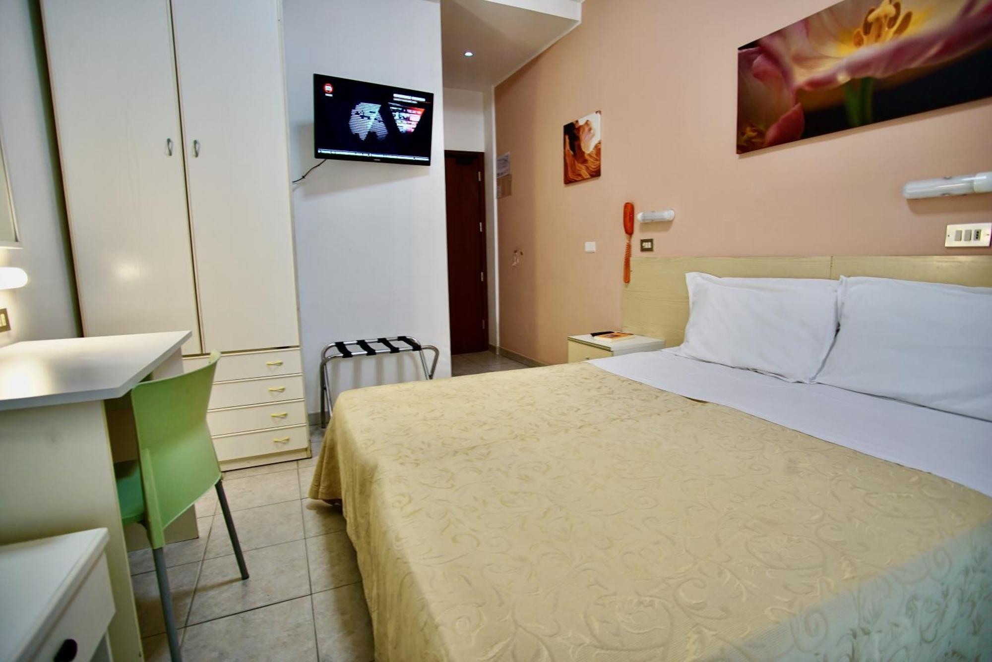Hotel Dell'Angelo Римини Экстерьер фото
